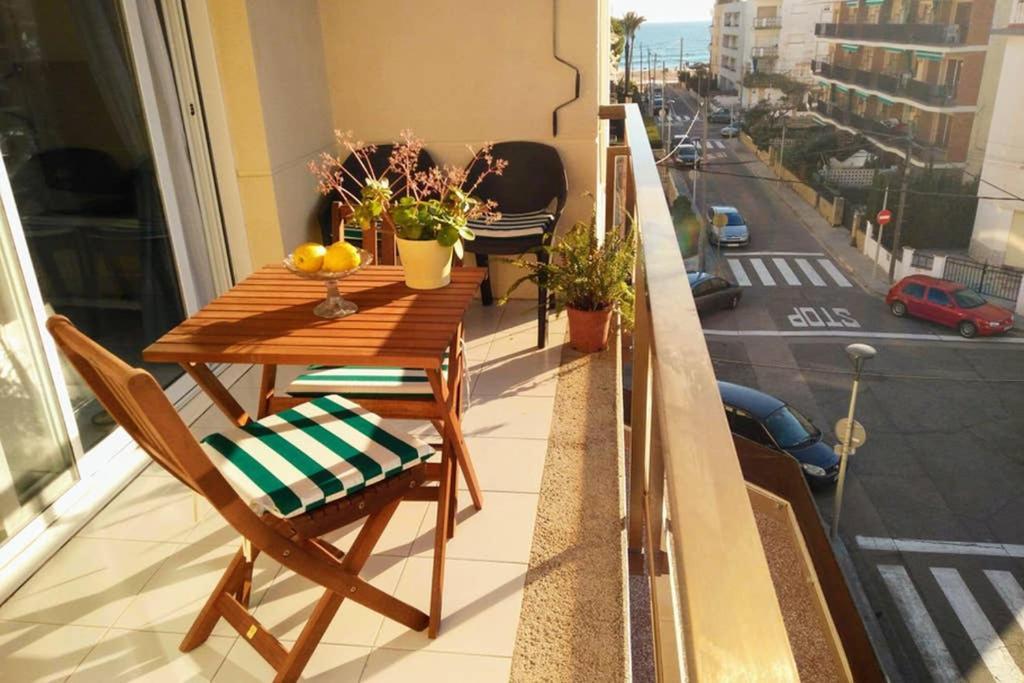 Апартаменты Apartamento En Calafell A 100M De La Playa Экстерьер фото